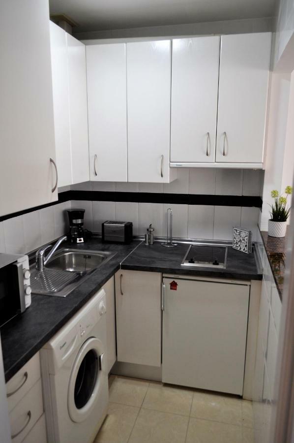 Studio In The Center Of Torremolinos Apartment Ngoại thất bức ảnh