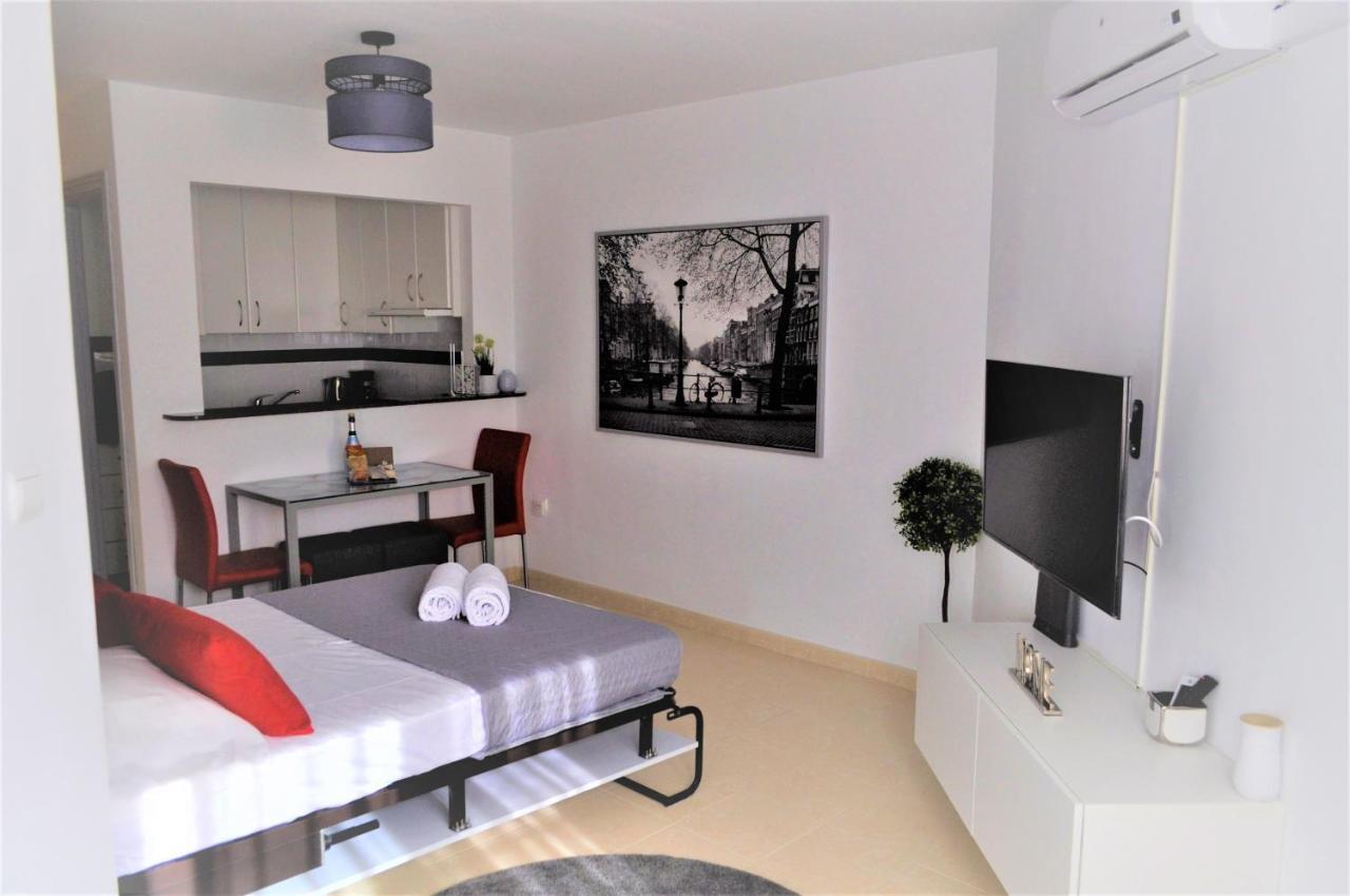Studio In The Center Of Torremolinos Apartment Ngoại thất bức ảnh
